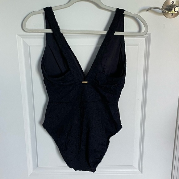 New! Adore Me Melony Contour One Piece Swimsuit Eyelet Jet Black 47350 - Picture 2 of 15